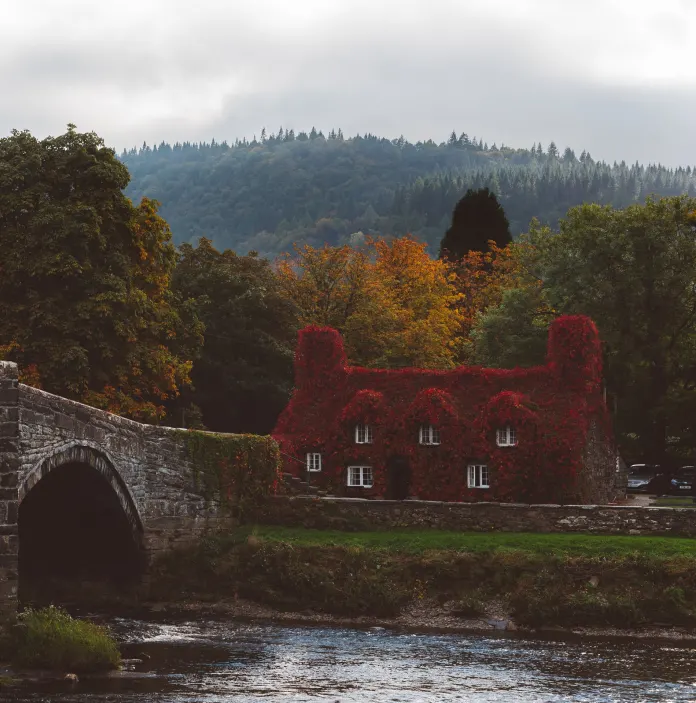 Tu-Hwnt-I'r Bont Tearooms, Llanrwst during autumn