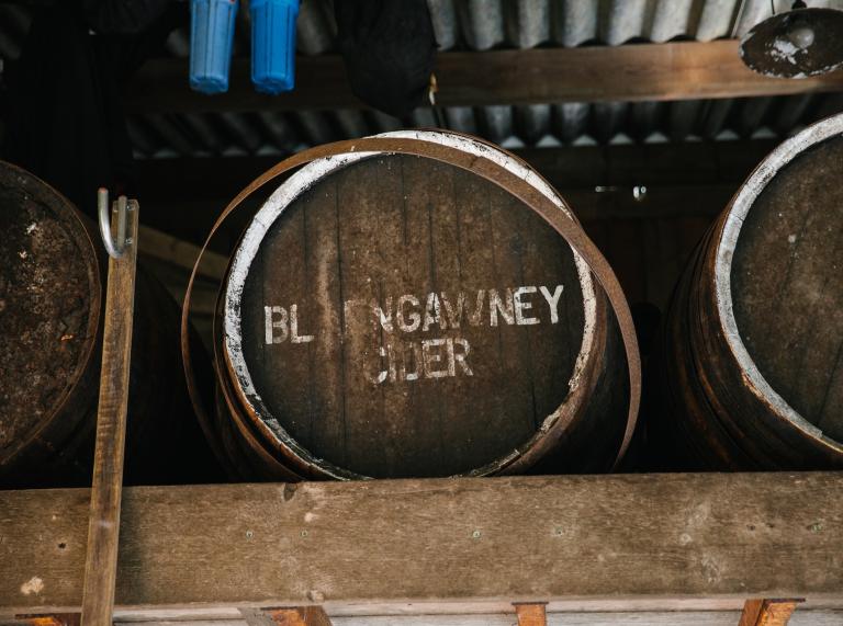 Un barril con sidra Blaengawney impresa.