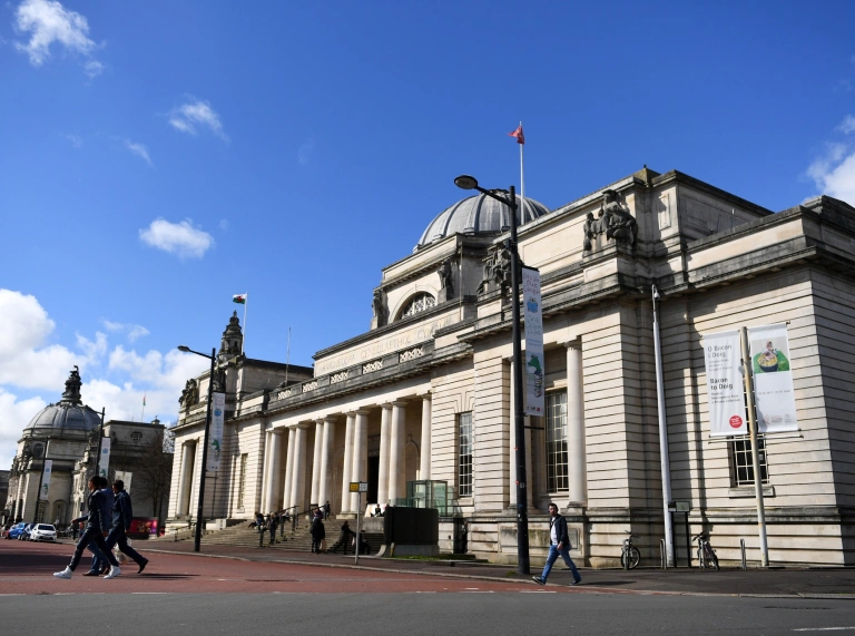 Vue de l'extérieur du musée.