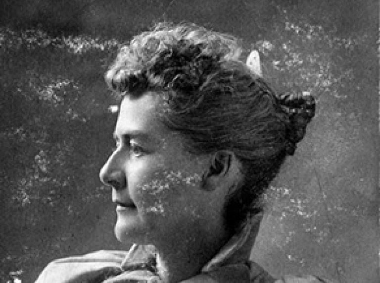 Fotografía en blanco y negro de Martha Hughes Cannon.