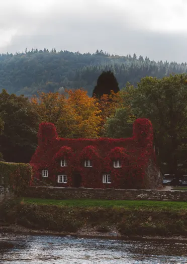 Tu-Hwnt-I'r Bont Tearooms, Llanrwst during autumn