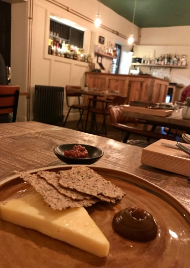Caws Cenarth Caerffili, Manzana quemada, Galletas con semillas